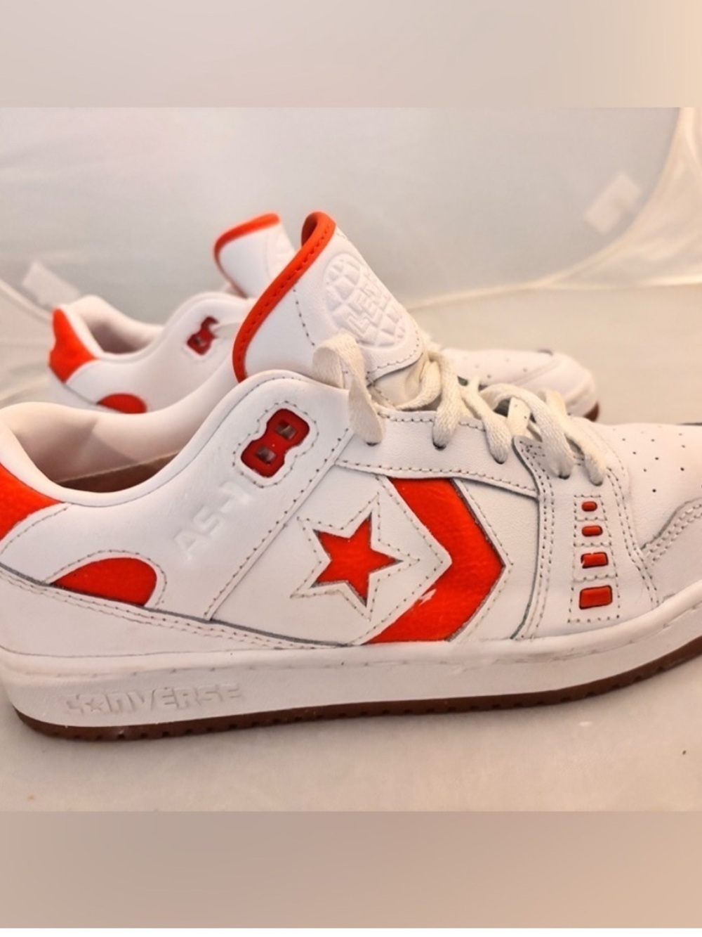 Like New Converse AS-1 Pro
OX men Size 7.5 Woman Size 9 unisex sneakers